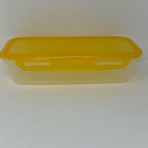 Lock & Lock Yellow Lid Container 21oz 2.6cup .66qt 620ml